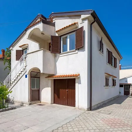 Prázdninový dům Garden Flora